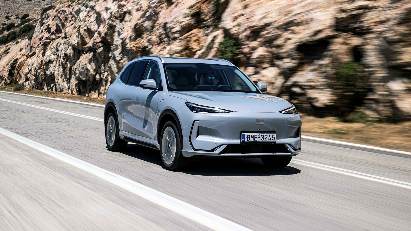 Η Geely ενισχύει το δίκτυό της με νέο κατάστημα στη Θεσσαλονίκη